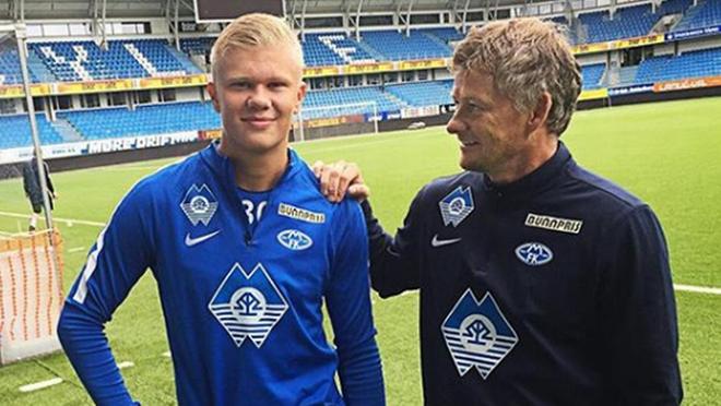 欧冠半场：卡尔进球被吹，凯恩中柱，拜仁暂0-0葡萄牙体育（欧冠半场焦点：卡尔进球无效、凯恩中柱，拜仁暂与葡萄牙体育互交白卷）