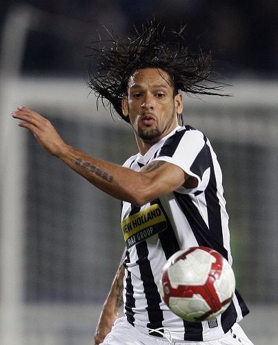 毕巴后卫莱奎：我们知道如何攻击巴萨的防线，但必须执行到位（毕巴后卫莱奎：攻破巴萨防线有招，关键在执行到位）