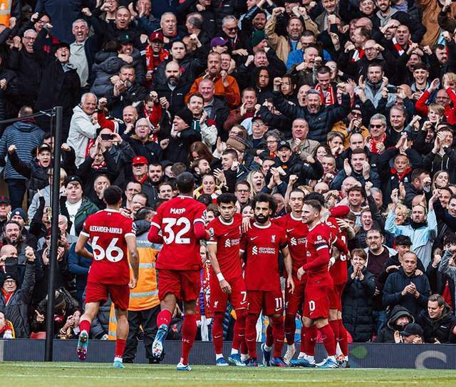 C罗社媒宣布对AI公司Perplexity进行投资，后者估值200亿美元（C罗在社交媒体披露入股AI公司Perplexity，企业估值达200亿美元）