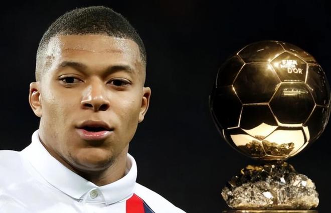 法尔克：赫内斯欣赏施洛特贝克，能否签下要看于帕的续约情况（法尔克：赫内斯青睐施洛特贝克，引进与否取决于于帕续约进展）