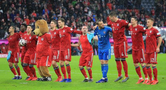 本菲卡2-0那不勒斯，里奥斯传射，巴雷罗破门（本菲卡2-0击败那不勒斯：里奥斯一传一射，巴雷罗建功）